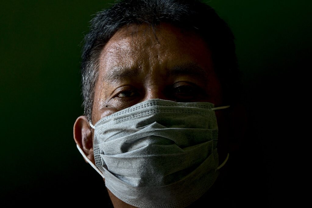 wearing a mask with asthma