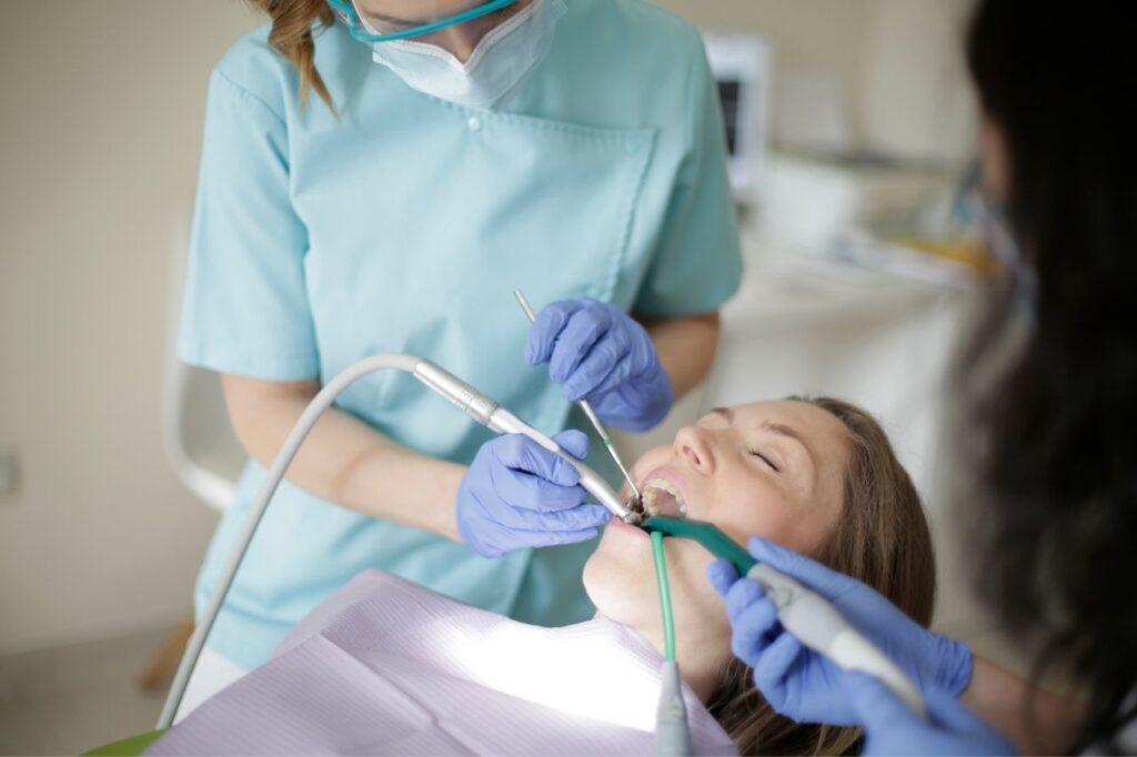 How long does a teeth cleaning take